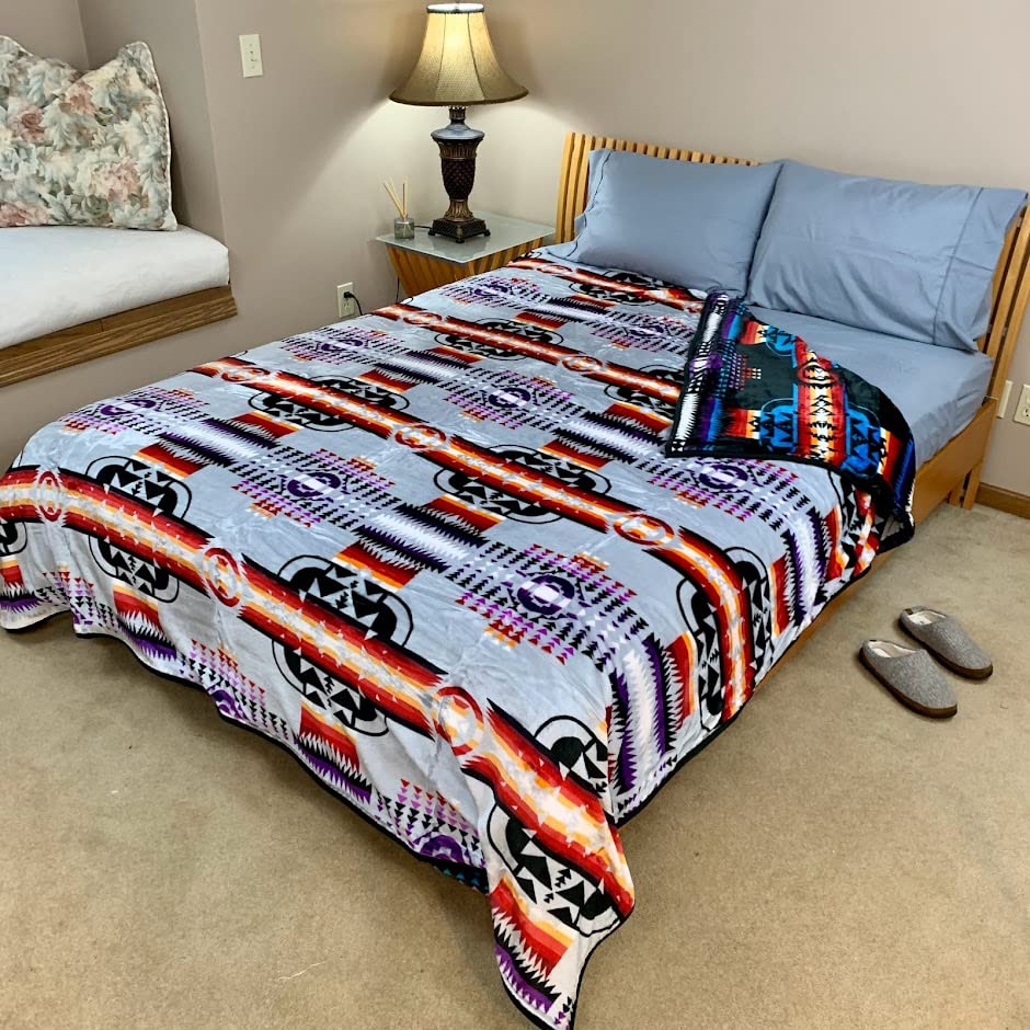 Sacred Thread Sherpa Fleece Blanket, Southwestern Aztec Queen Blanket, Native American Throw Blanket for Sofa & Bed, Choose from 10 Colors and 4 Sizes
